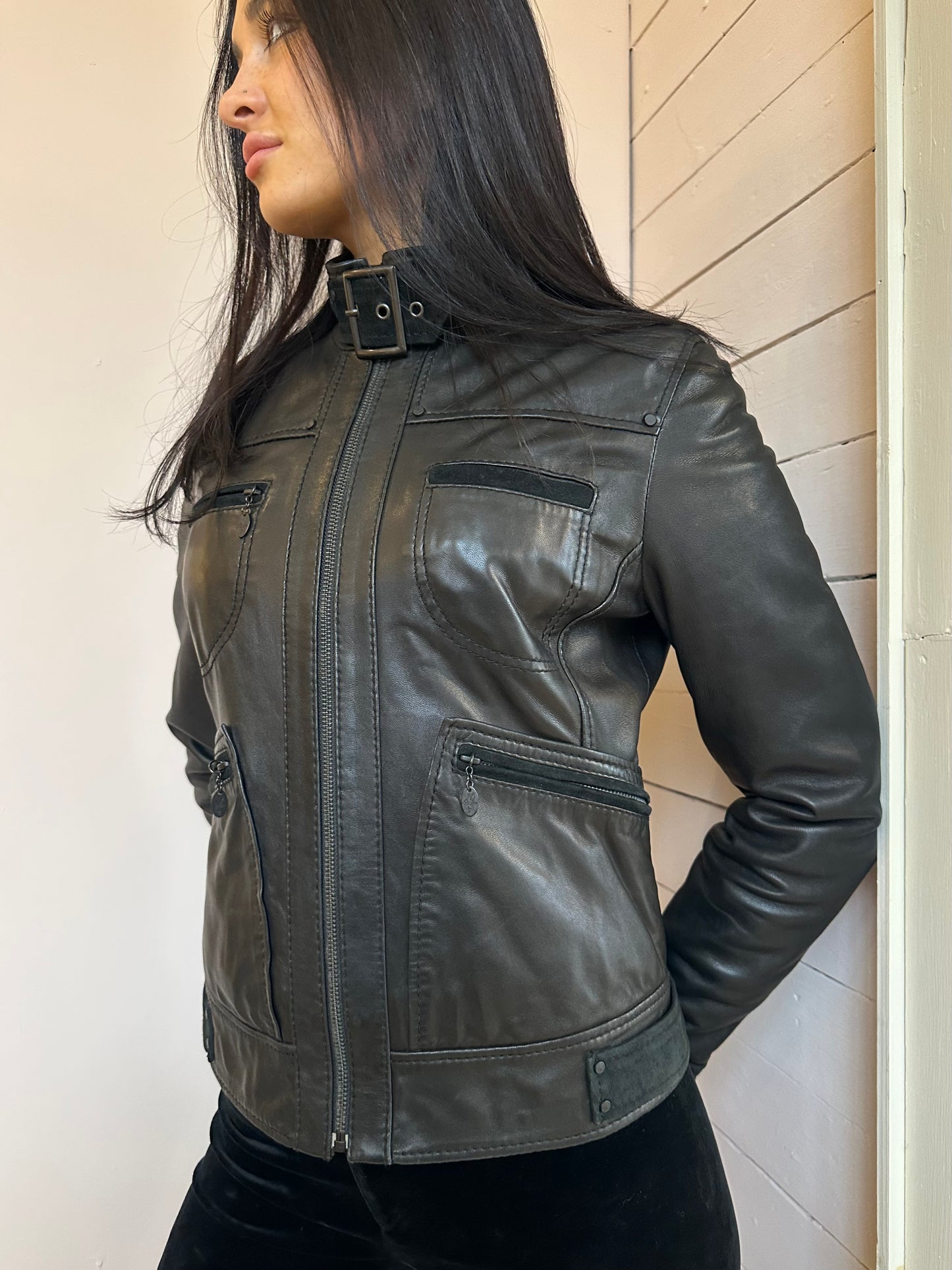 GUESS LEATHER JACKET
