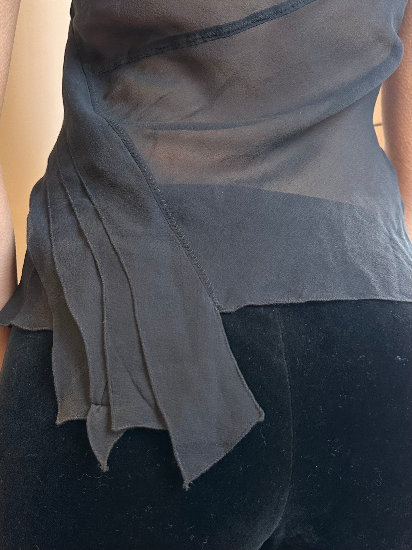 TED BAKER RUFFLE TOP