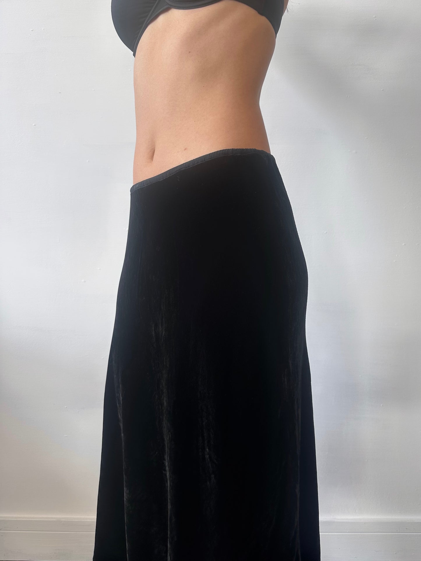 GHOST VELVET MIDI SKIRT