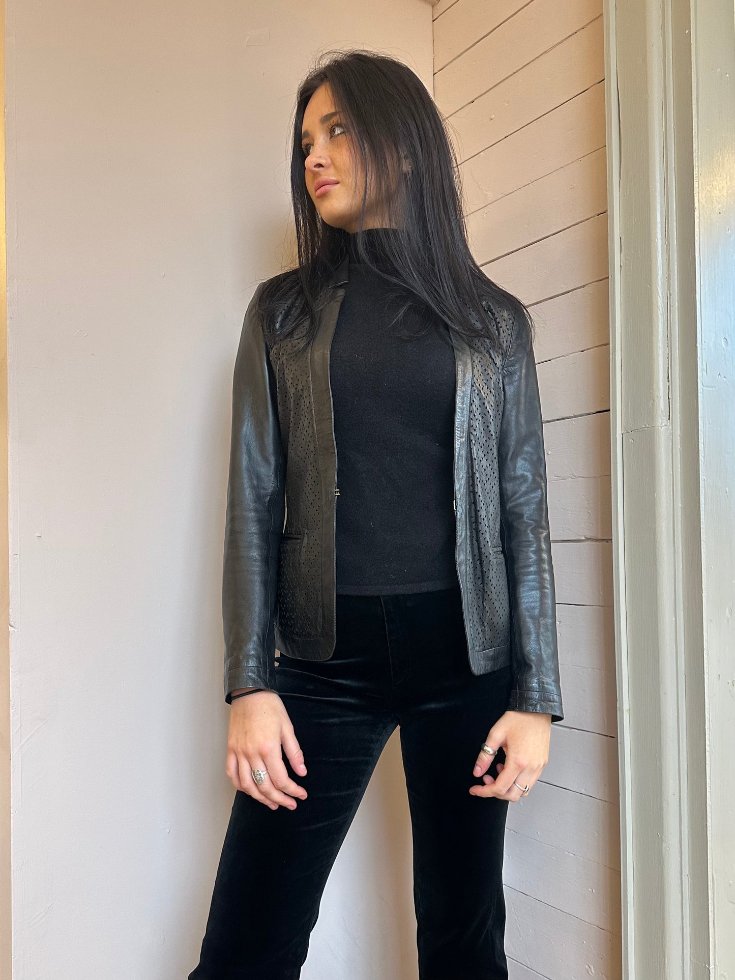 BLACK LEATHER JACKET